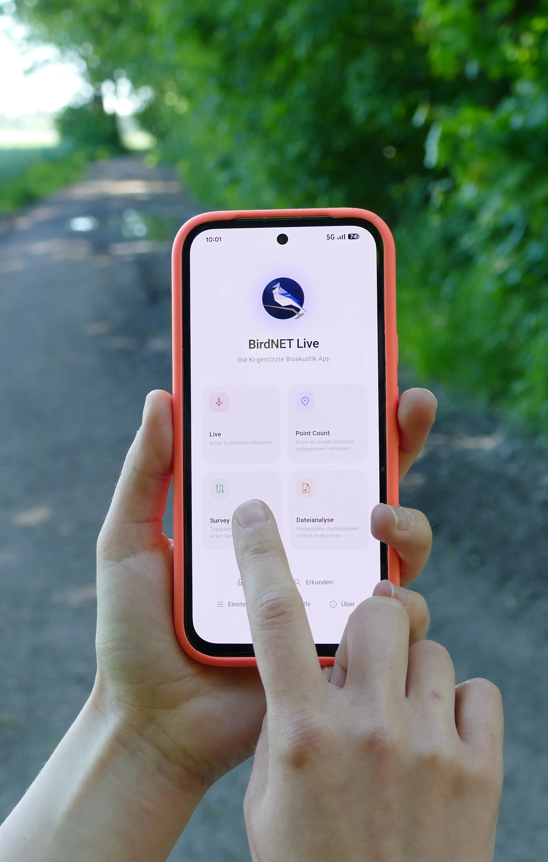 Screenshot des Survey-Modus in der BirdNET Live App mit Routenkarte und Detektionen